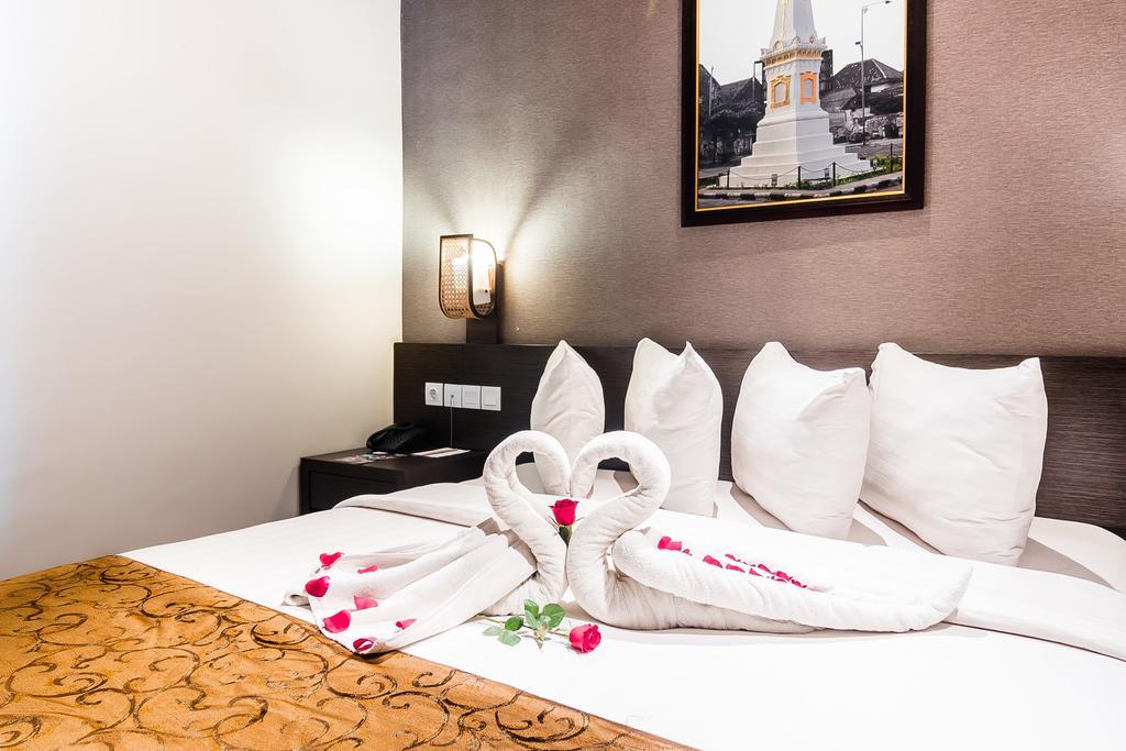 Tasneem Hotel Malioboro ジョグジャカルタ エクステリア 写真