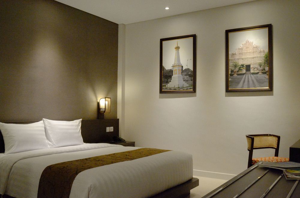 Tasneem Hotel Malioboro ジョグジャカルタ エクステリア 写真