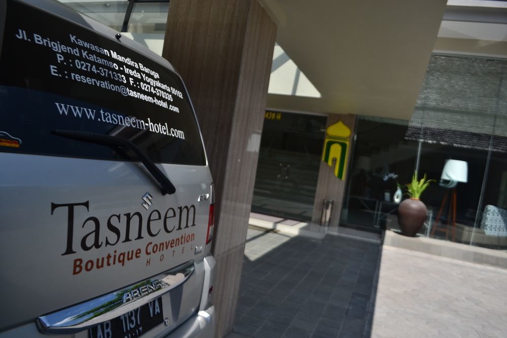 Tasneem Hotel Malioboro ジョグジャカルタ エクステリア 写真
